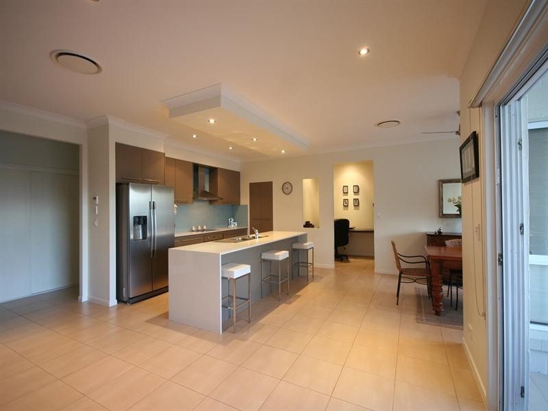 14 Chalmers Court, Samford Village QLD 4520