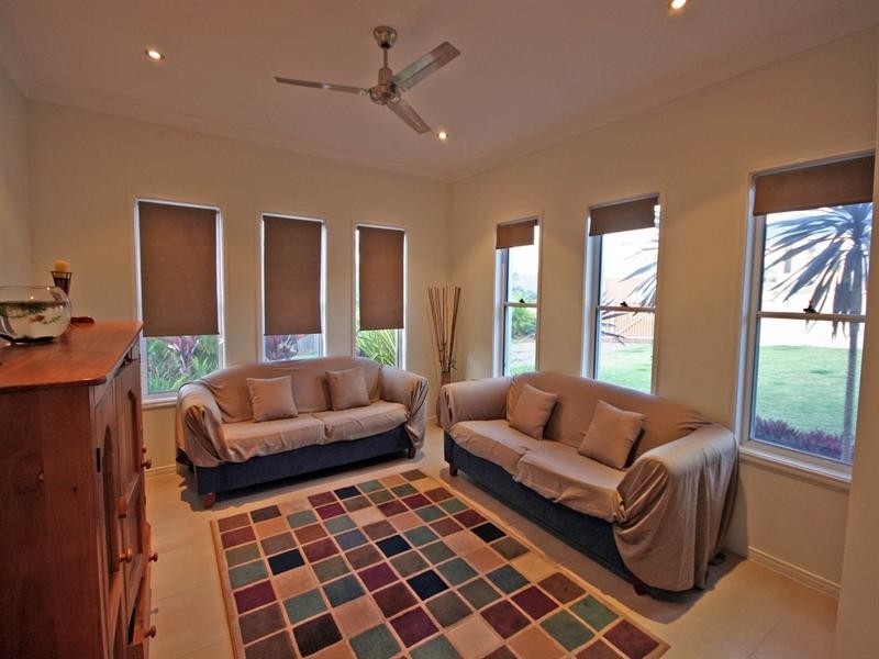 14 Chalmers Court, Samford Village QLD 4520