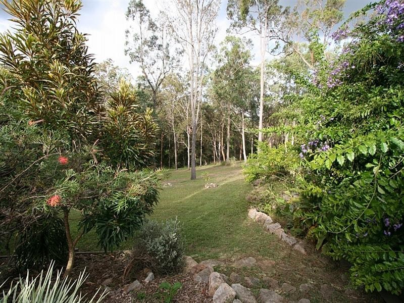 9 Mason Court, Samsonvale QLD 4520