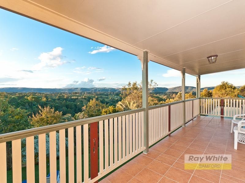 106 Woodward Road, Armstrong Creek QLD 4520