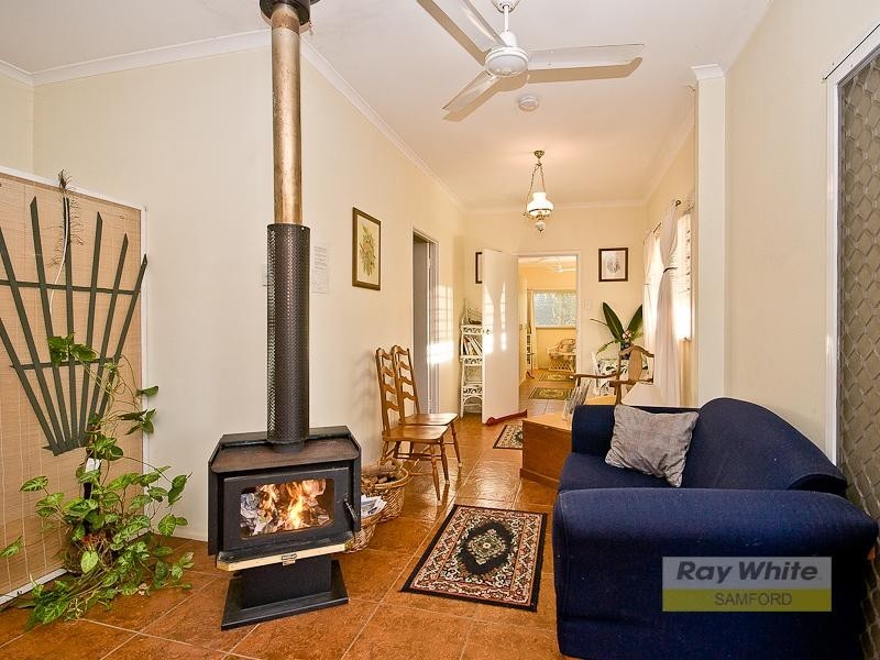 106 Woodward Road, Armstrong Creek QLD 4520