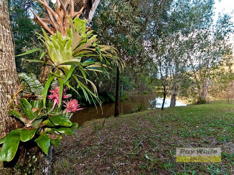 106 Woodward Road, Armstrong Creek QLD 4520