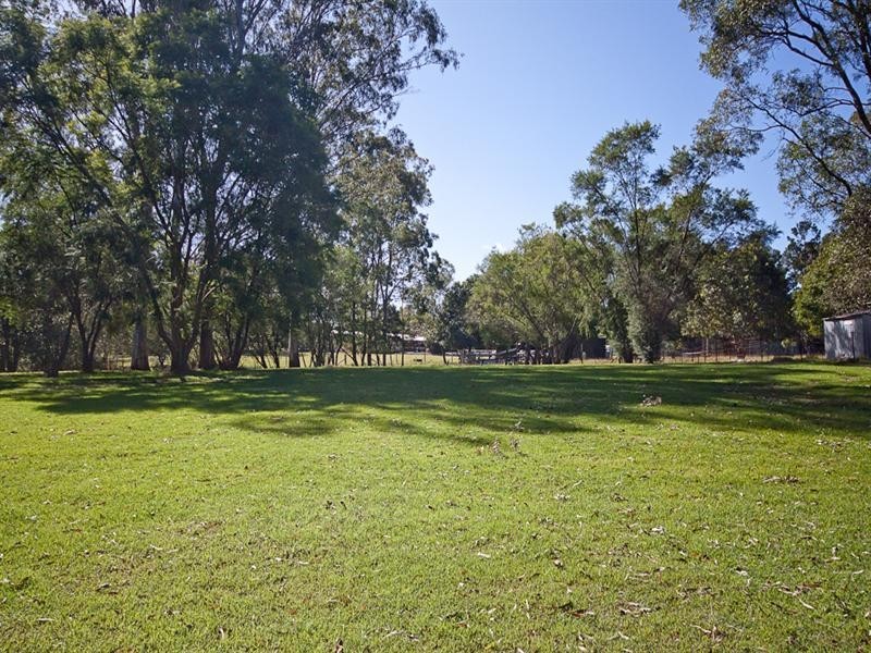 Camp Mountain QLD 4520