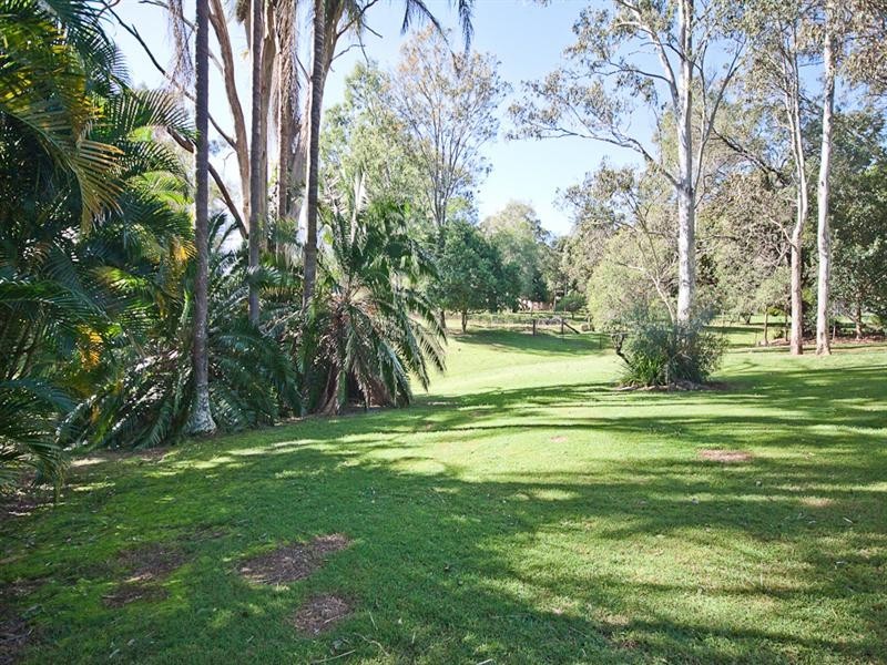 Camp Mountain QLD 4520