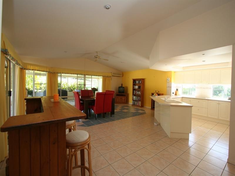 6 Showgrounds Drive, Highvale QLD 4520