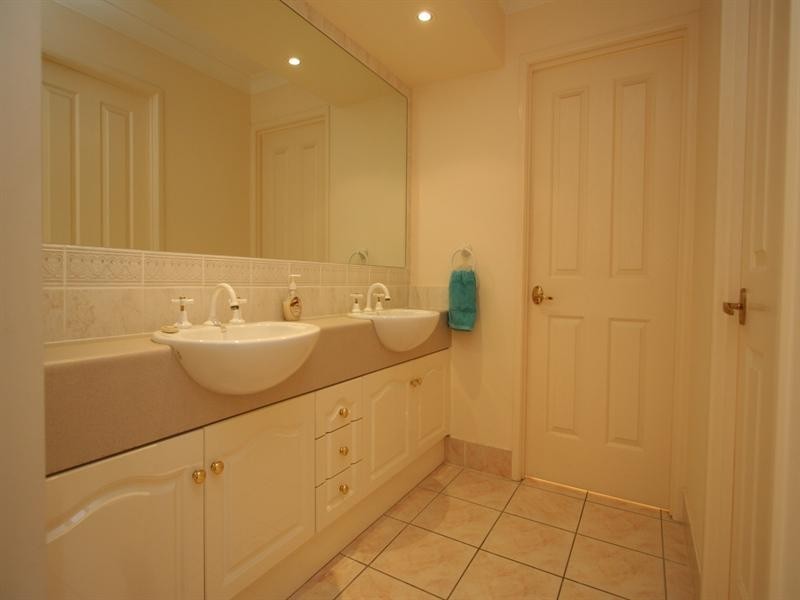 6 Showgrounds Drive, Highvale QLD 4520