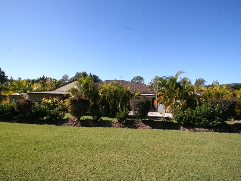 6 Showgrounds Drive, Highvale QLD 4520