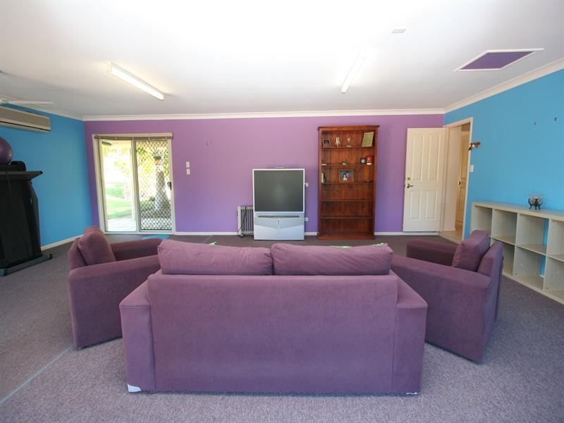 6 Showgrounds Drive, Highvale QLD 4520