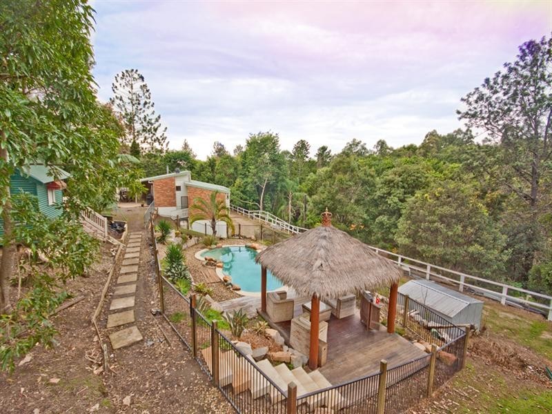 13 Woodview Street, Samford Valley QLD 4520