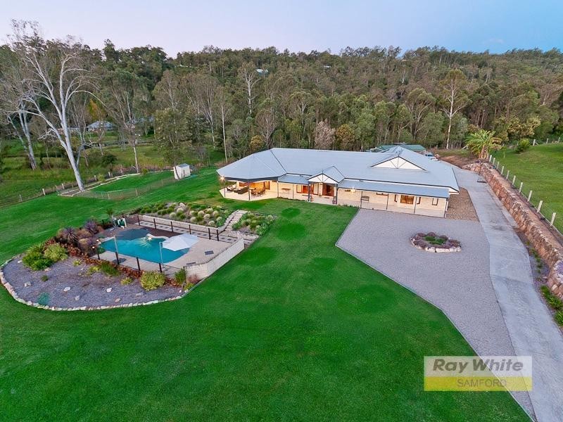 12 Currell Circuit, Samford Valley QLD 4520