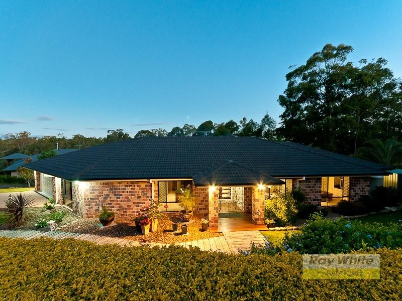 13 Whip Bird Court, Cashmere QLD 4500