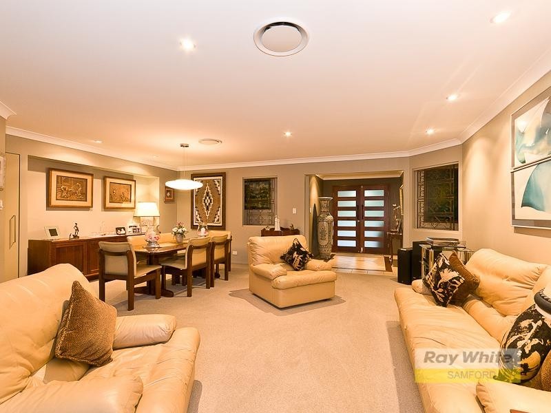 13 Whip Bird Court, Cashmere QLD 4500