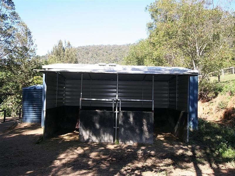 20 Masseys Creek Court, Cedar Creek QLD 4520