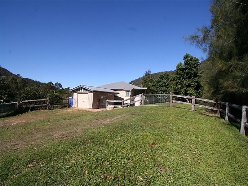 20 Masseys Creek Court, Cedar Creek QLD 4520