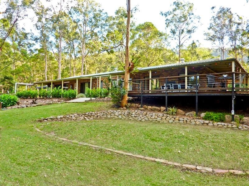 7 Warrandyte Court, Camp Mountain QLD 4520