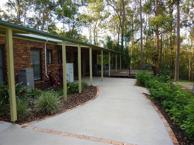 7 Warrandyte Court, Camp Mountain QLD 4520