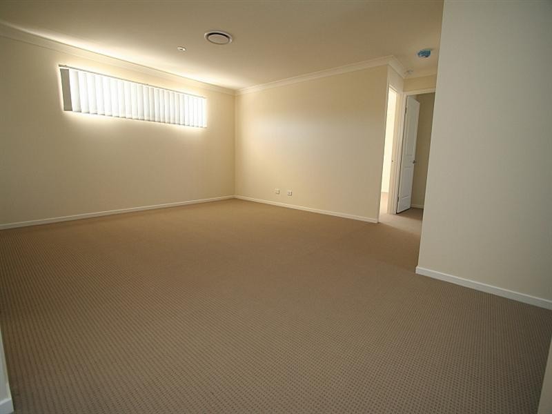 26 Woolshed Street, Ferny Hills QLD 4055