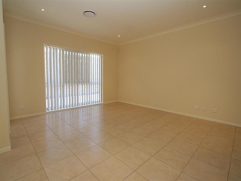 26 Woolshed Street, Ferny Hills QLD 4055