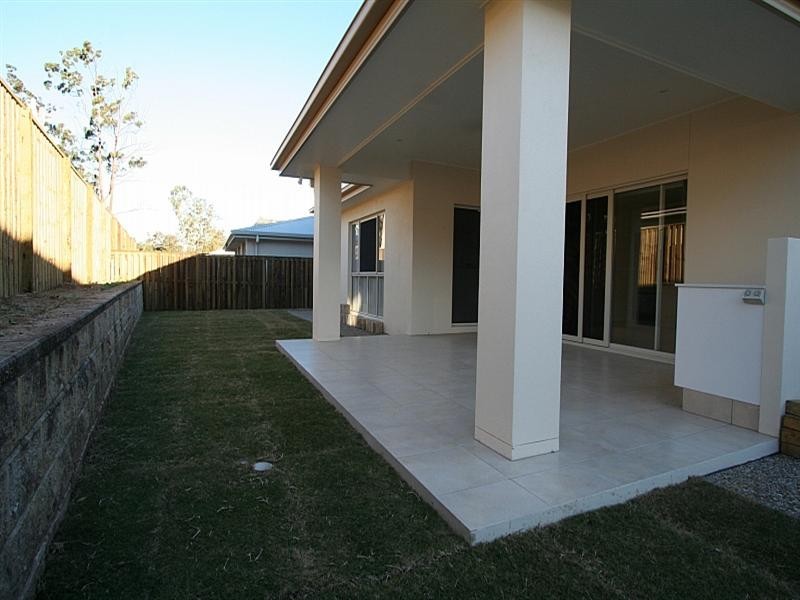 26 Woolshed Street, Ferny Hills QLD 4055