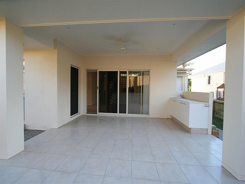 26 Woolshed Street, Ferny Hills QLD 4055