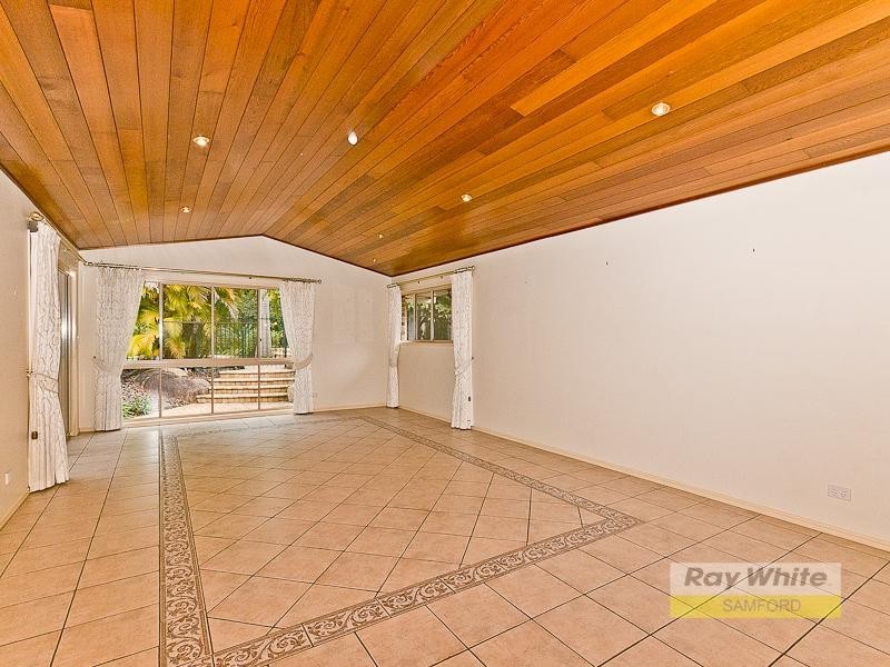 19 Greenwood Crescent, Samford Valley QLD 4520