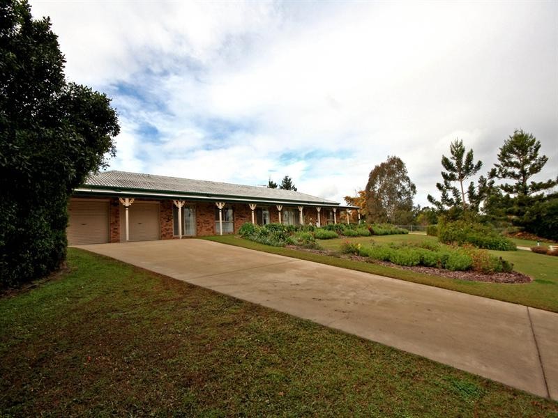 12 Brushwood Drive, Samford Valley QLD 4520