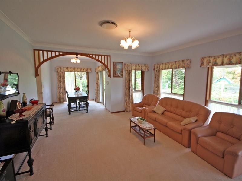 12 Brushwood Drive, Samford Valley QLD 4520