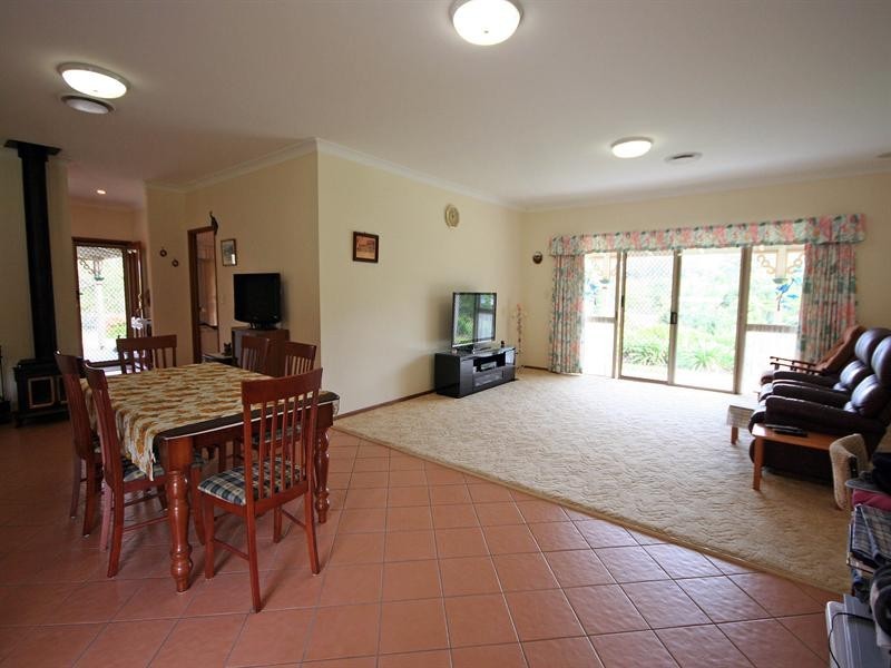 12 Brushwood Drive, Samford Valley QLD 4520