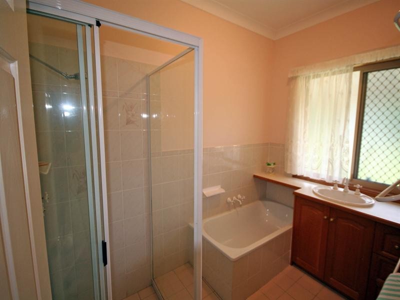 12 Brushwood Drive, Samford Valley QLD 4520