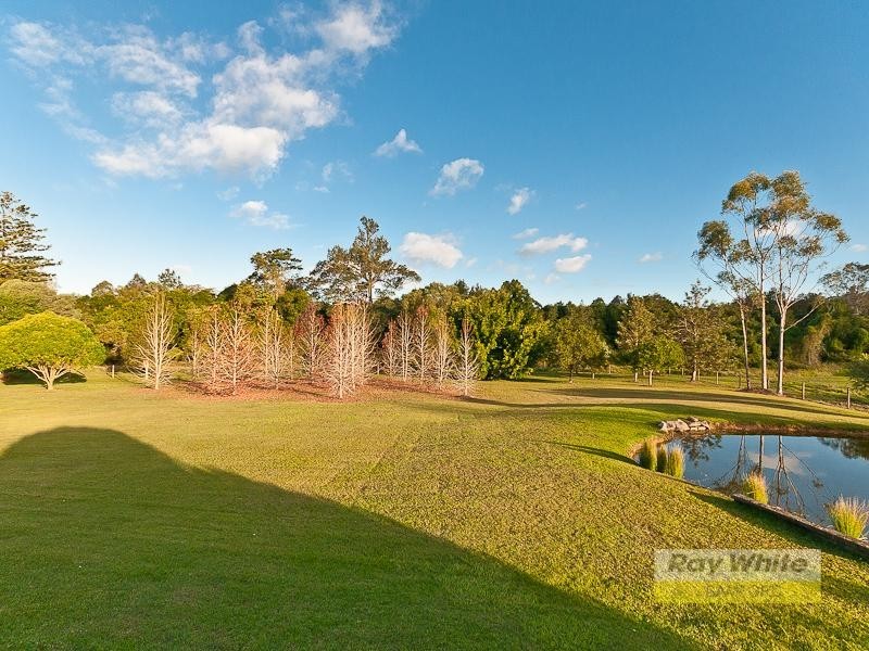 27 Castlewood Court, Samford Valley QLD 4520