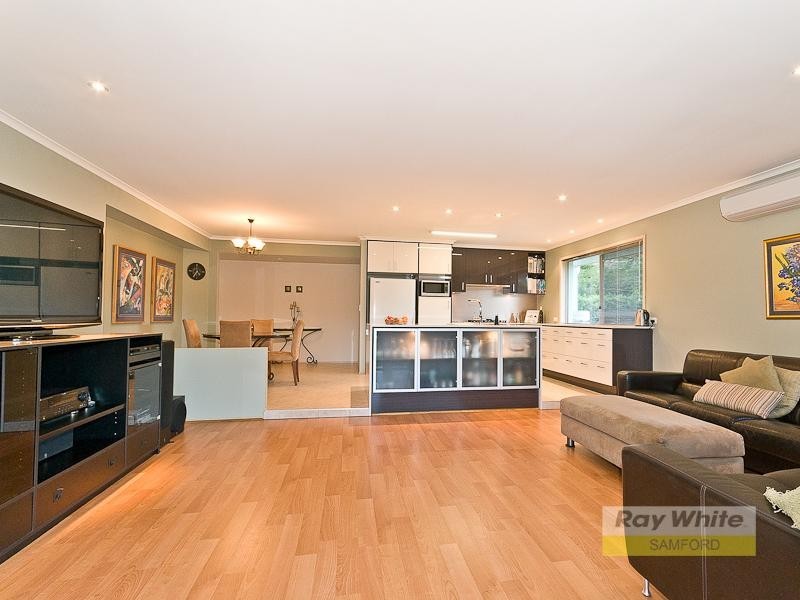 27 Castlewood Court, Samford Valley QLD 4520