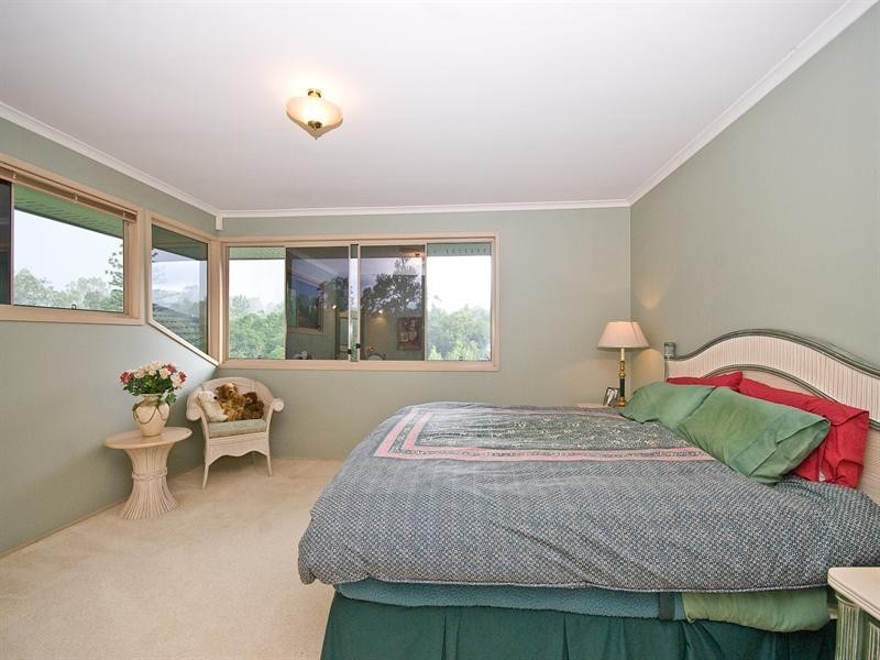 27 Castlewood Court, Samford Valley QLD 4520