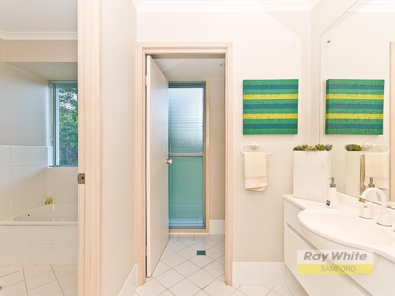 27 Castlewood Court, Samford Valley QLD 4520