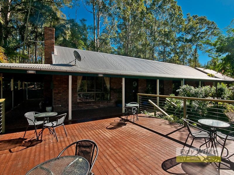 9 Boland Court, Eatons Hill QLD 4037