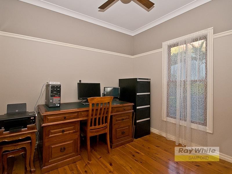 27 Linkwood Drive, Ferny Hills QLD 4055