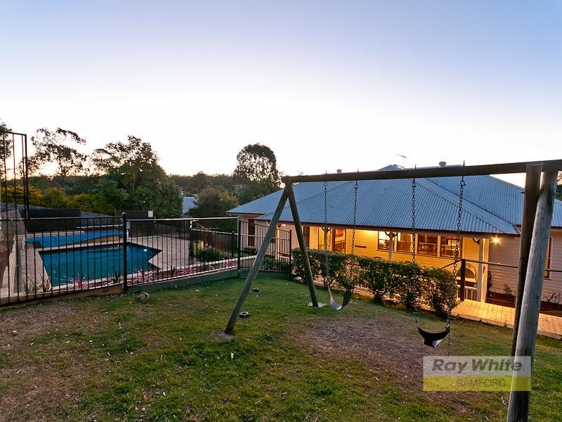 27 Linkwood Drive, Ferny Hills QLD 4055