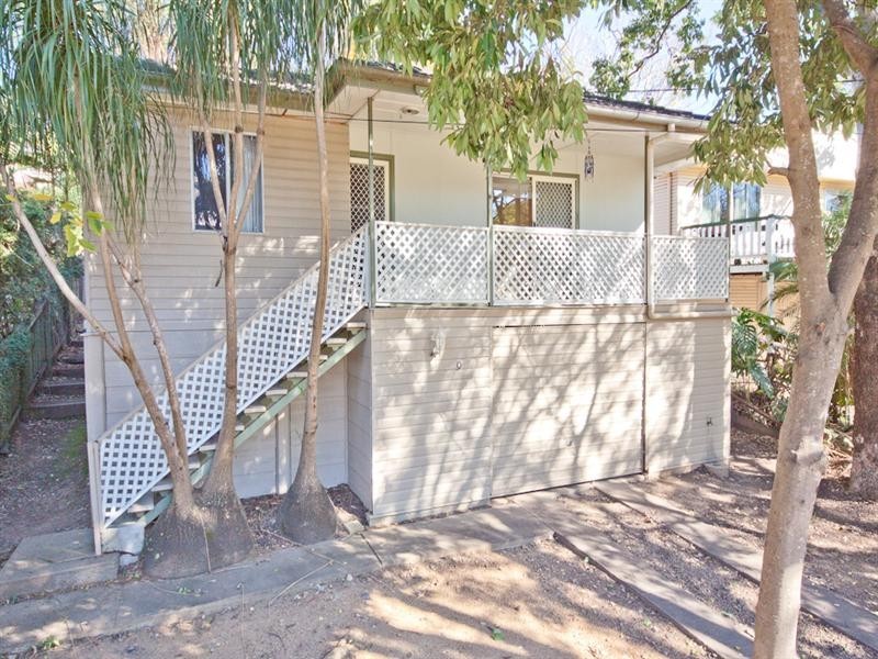 9 Mason Street, Red Hill QLD 4059