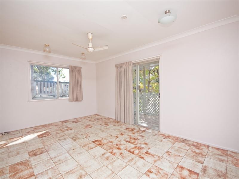 9 Mason Street, Red Hill QLD 4059