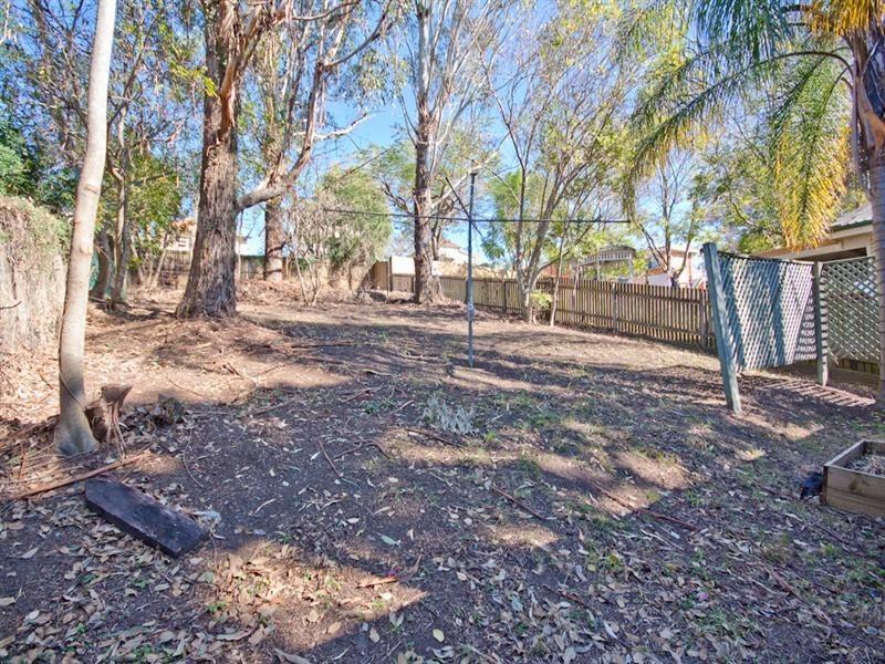 9 Mason Street, Red Hill QLD 4059