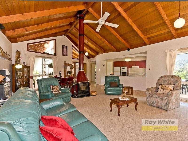 11 Harwood Court, Samford Valley QLD 4520