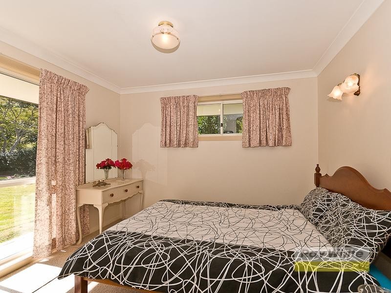 11 Harwood Court, Samford Valley QLD 4520