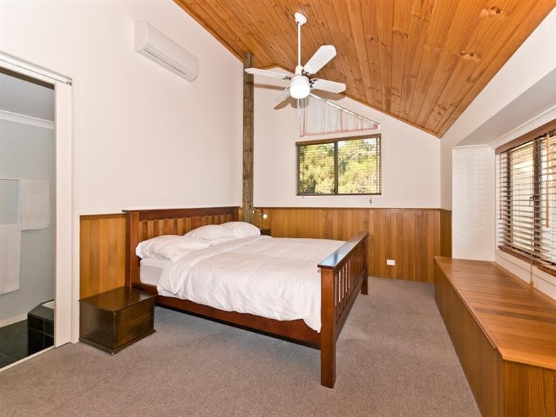12 Salisbury Court, Clear Mountain QLD 4500