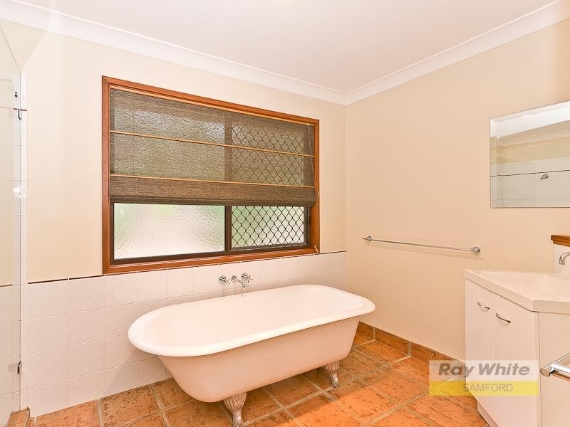 6 Weber Court, Bunya QLD 4055