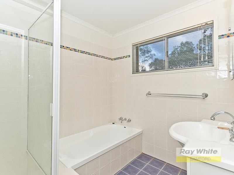4 Narrien Court, Samford Village QLD 4520