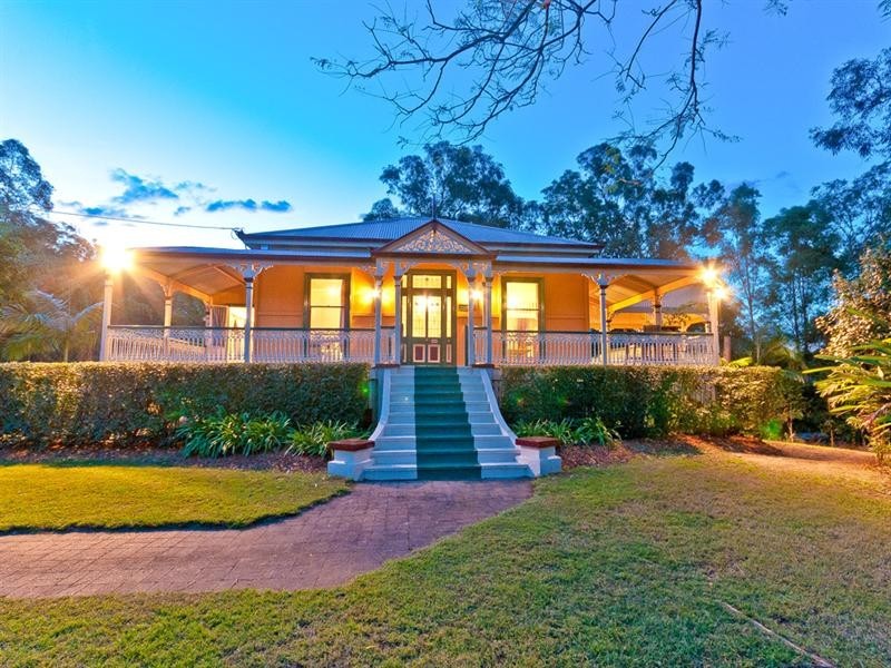 24 Woodview Street, Samford Valley QLD 4520