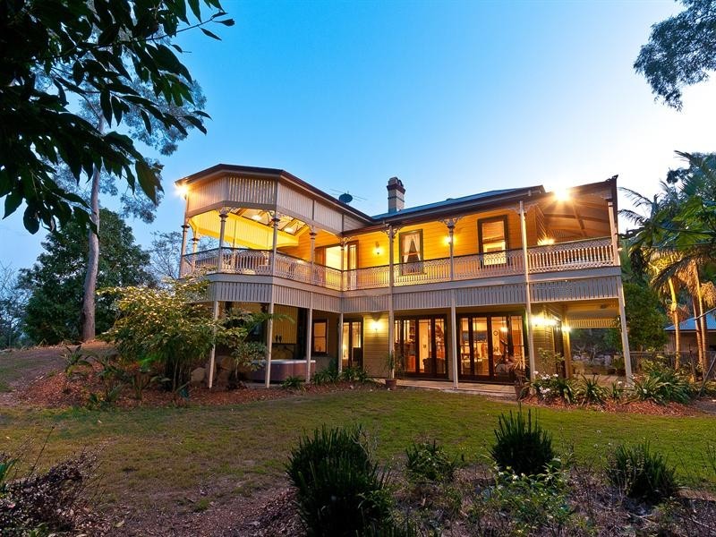24 Woodview Street, Samford Valley QLD 4520