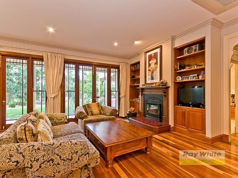 24 Woodview Street, Samford Valley QLD 4520