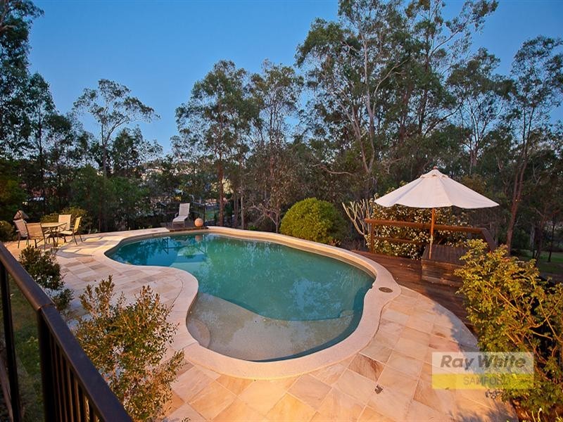 4 Lambert Court, Eatons Hill QLD 4037