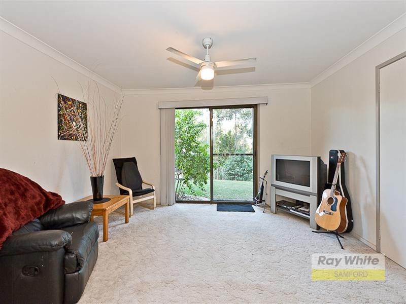 4 Lambert Court, Eatons Hill QLD 4037