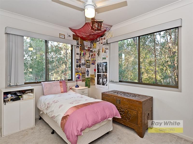 4 Lambert Court, Eatons Hill QLD 4037